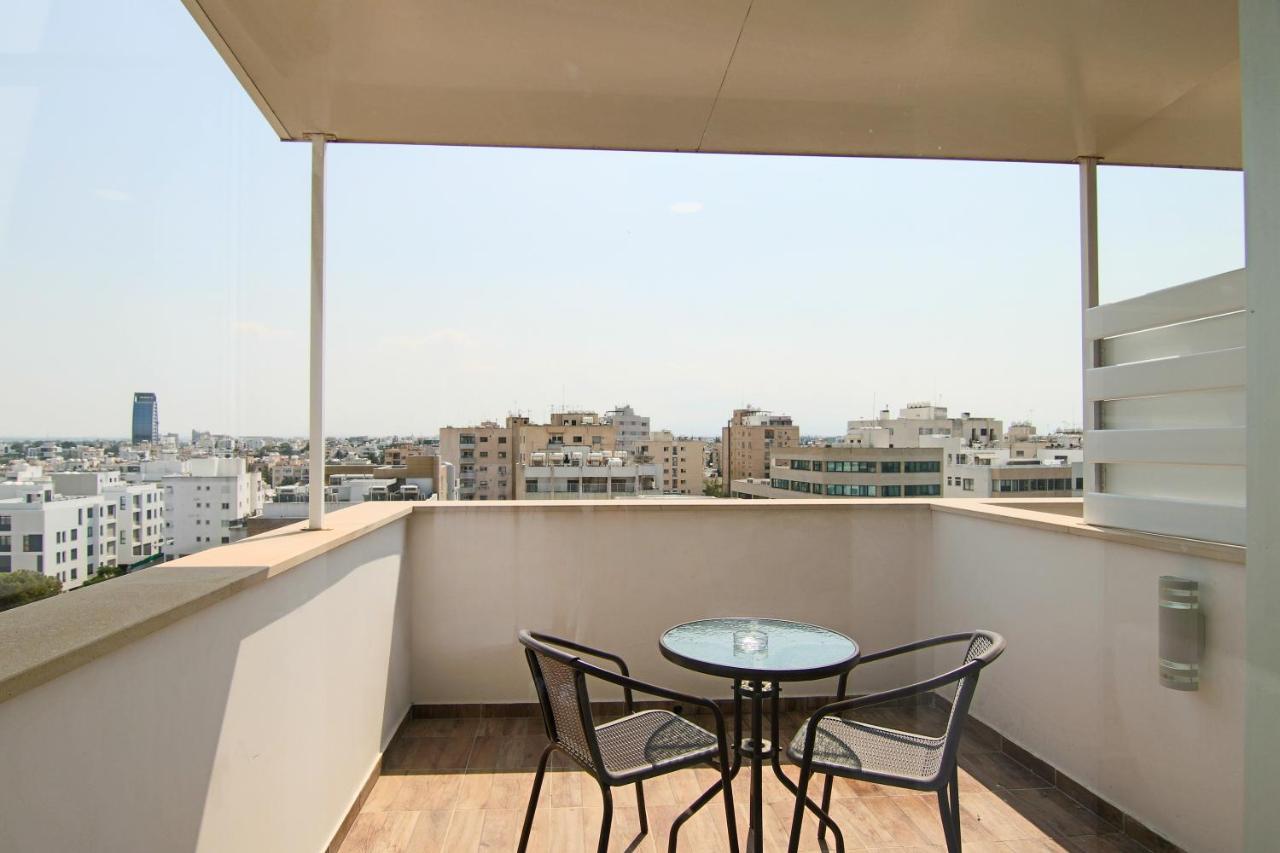 Phaedrus Living: Luxury Suite Nicosia 509 Exterior foto